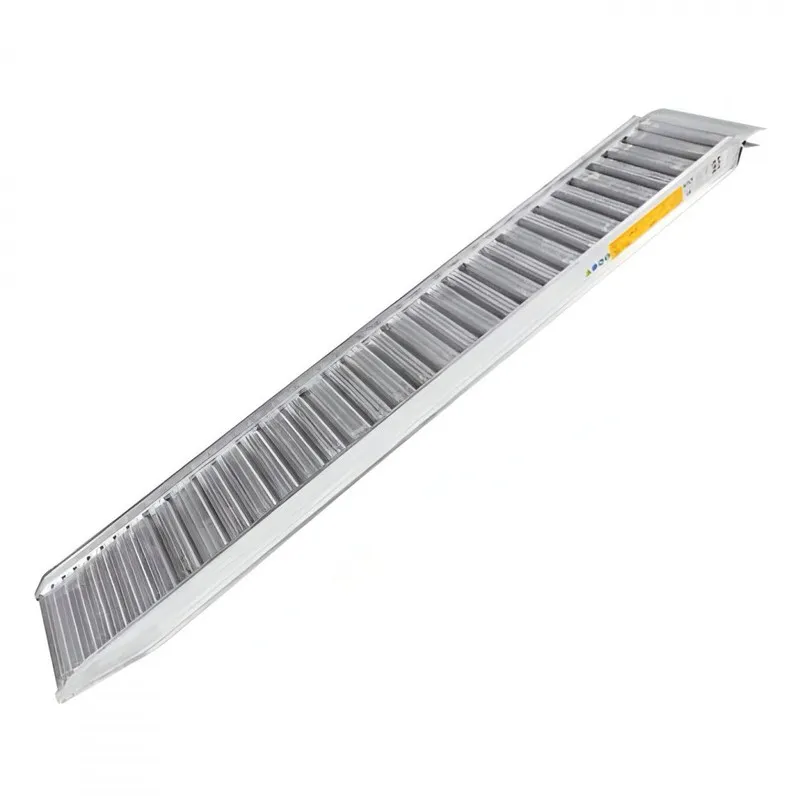 210.35 Rampas de carga en aluminio para rueda y oruga de goma | 3500 mm
