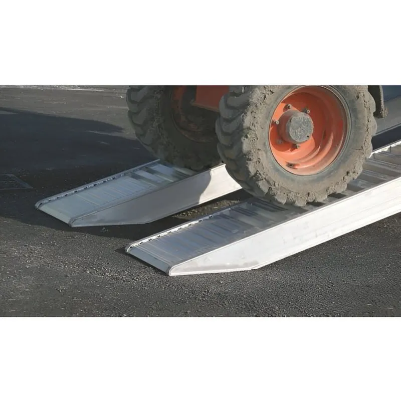 210.35 Rampas de carga en aluminio para rueda y oruga de goma | 3500 mm