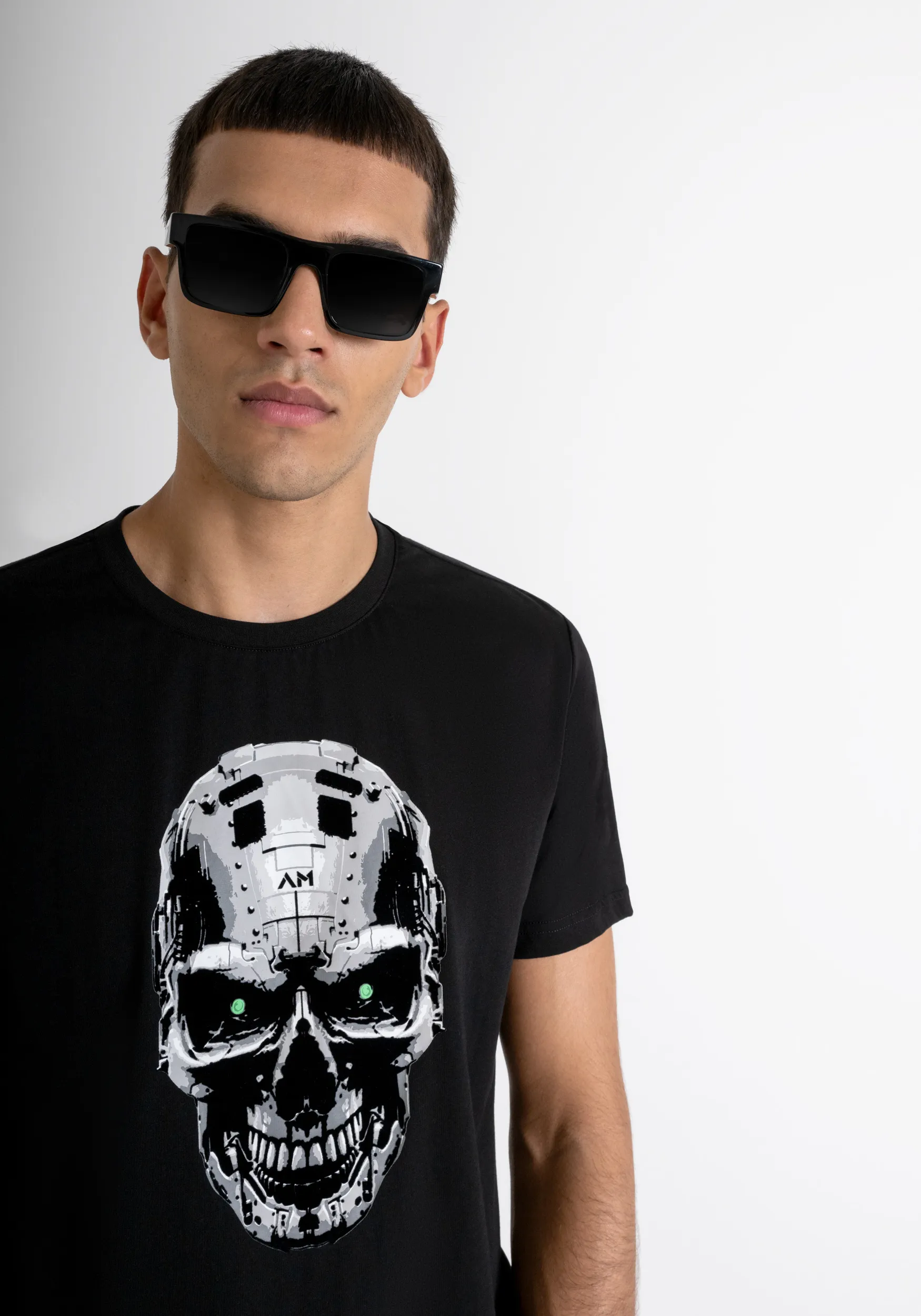 CAMISETA SLIM FIT DE JERSEY DE ALGODÓN NEGRO CON ESTAMPADO DE CALAVERA CIBERNÉTICA